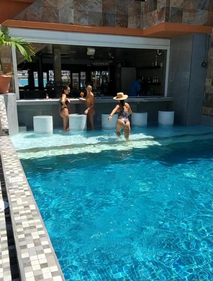 Island Magic Beach Resort Caye Caulker Esterno foto