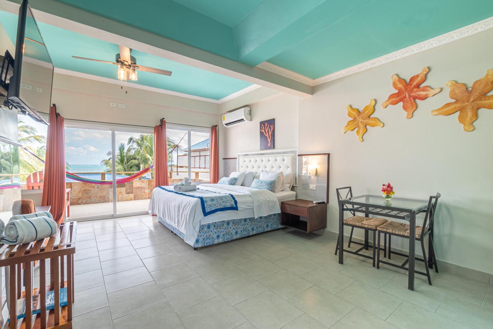 Island Magic Beach Resort Caye Caulker Esterno foto