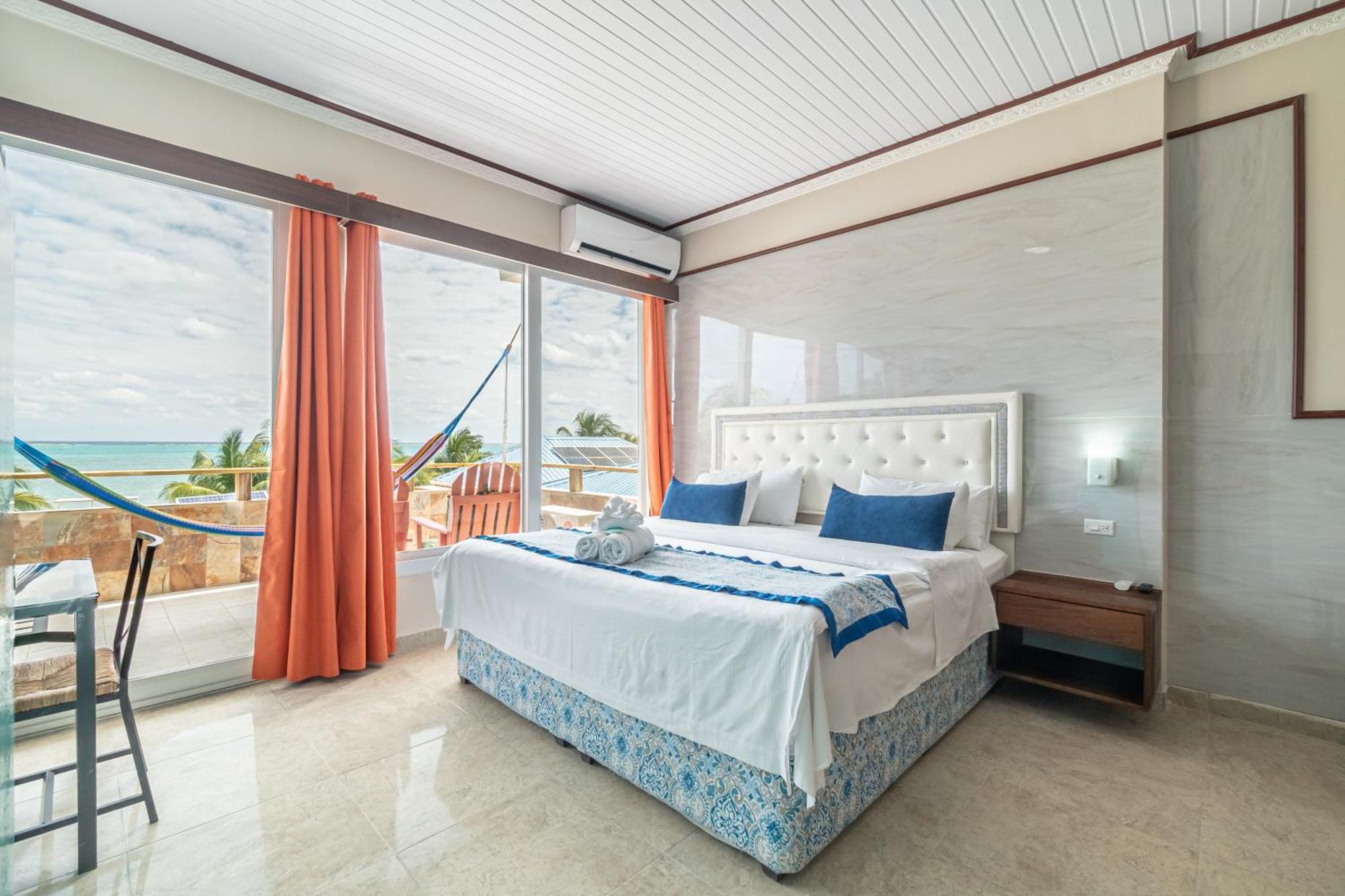 Island Magic Beach Resort Caye Caulker Esterno foto